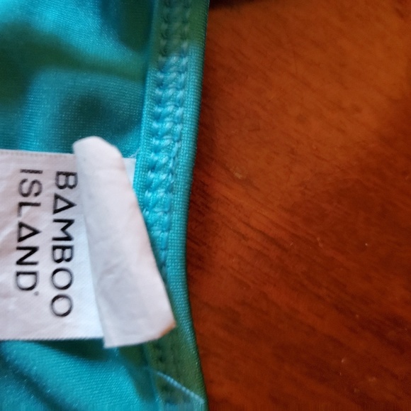 Bathing suit - Picture 3 of 3